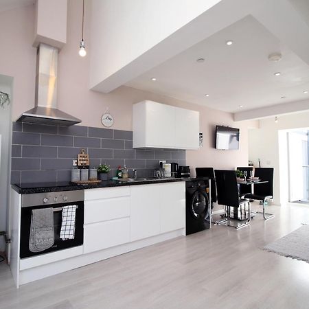 Skyline Hanover 202 Free Parking Swansea Bagian luar foto
